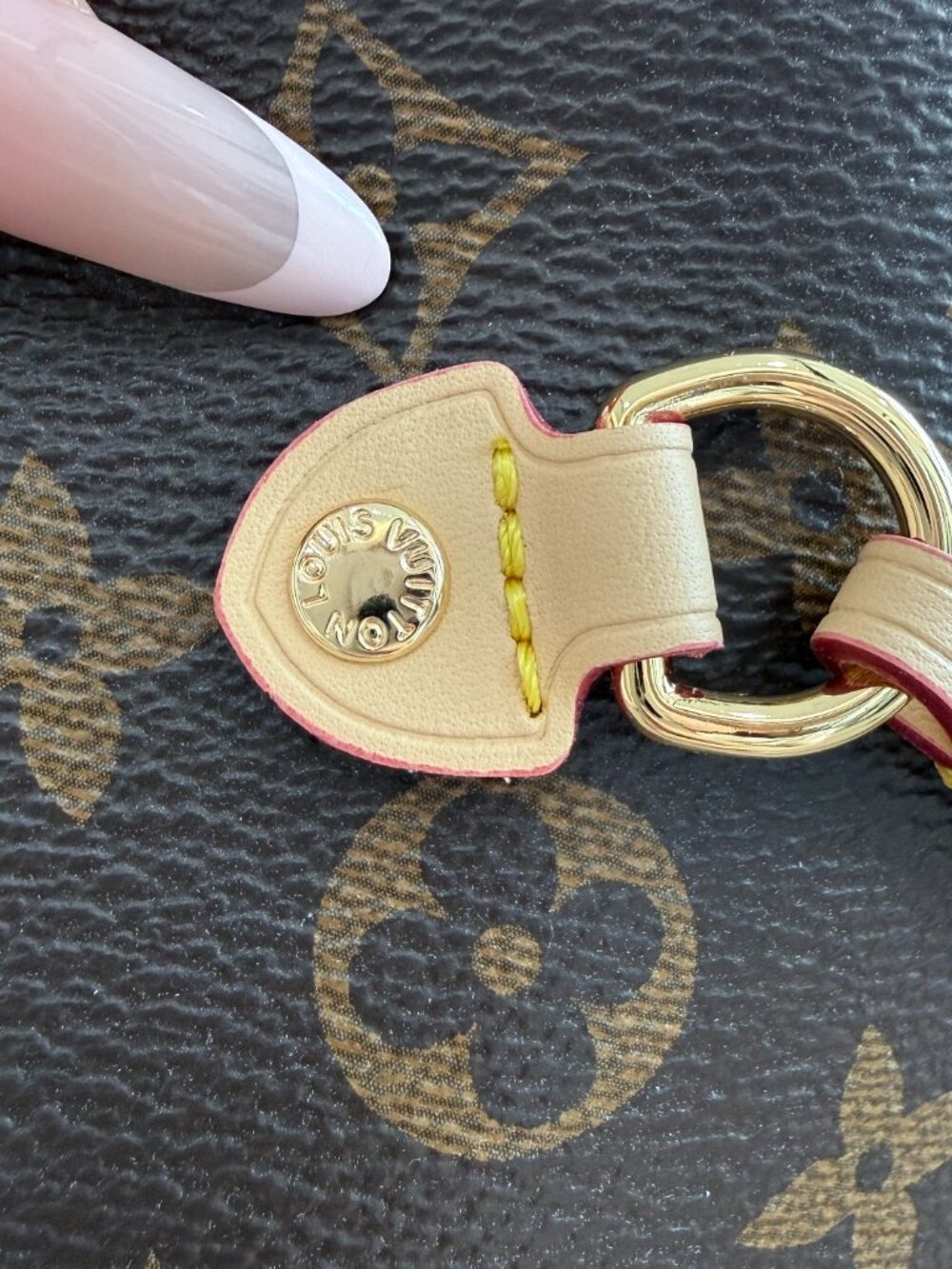 Louis Vuitton Neverfull, specifically the MM (Medium) size in theiconic Monogra - Picture 7 of 8